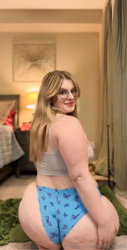 curvy_krysta main image