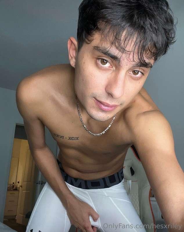 would u let me destroy your hole?VIP PAGE @datboyriley (80% ..