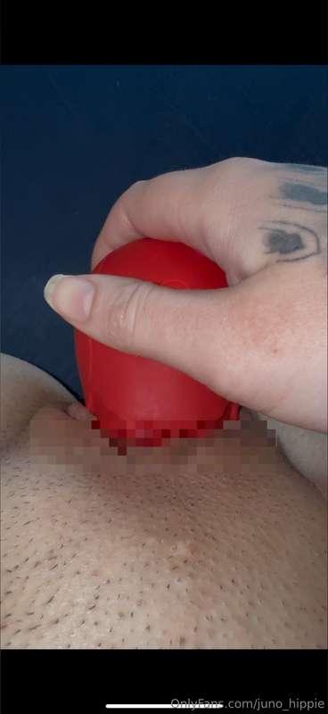 Amateur hour🤩Watch this little slut try her best to squirt🥺💦..