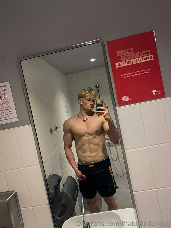 got a version of this pic but with nothing on ;)  Who wants ..