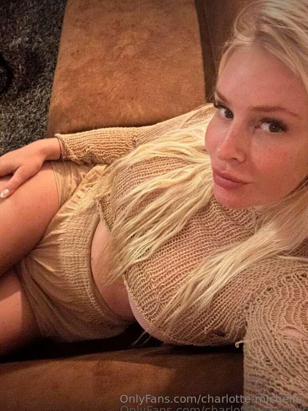 Blondes like to have fun, do you want to have fun with me?