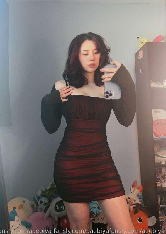 New dress, what do y’all think? 😈