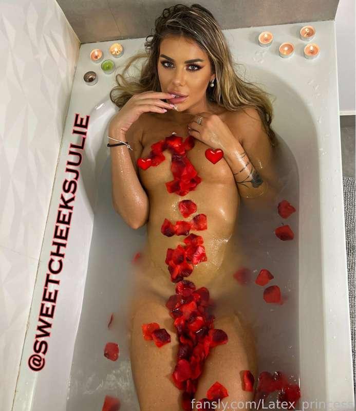 Hello love😍
https://fans.ly/subscriptions/giftcode/NTU2MTQ1MDMxMjY2NzA5NTA0OjE6MTpiZTZiYTBhOGM5
I’m Sweet, I’m @sweetcheeksjulie with a surprise for you!
❗️ Step forward with caution I am very addictive ❗️
 
✨Naughty goddess with thick curves and perfect holes 🍑
 
🔞Best Seductress🔞
 
 
Check my link for a sweet surprise my love! 
👇👇👇👇👇👇👇👇👇👇👇👇
https://fans.ly/subscriptions/giftcode/NTU2MTQ1MDMxMjY2NzA5NTA0OjE6MTpiZTZiYTBhOGM5
👆👆👆👆👆👆👆👆👆👆👆👆
#fyp #workout #gymbabe #fitgirl #sexy #lingerie #goddess #hot #horny #naughty #feet #toys #sensual #sweet