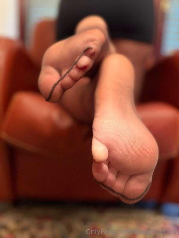This ripping pantyhose is like antystres toy … push sound ⬆️..