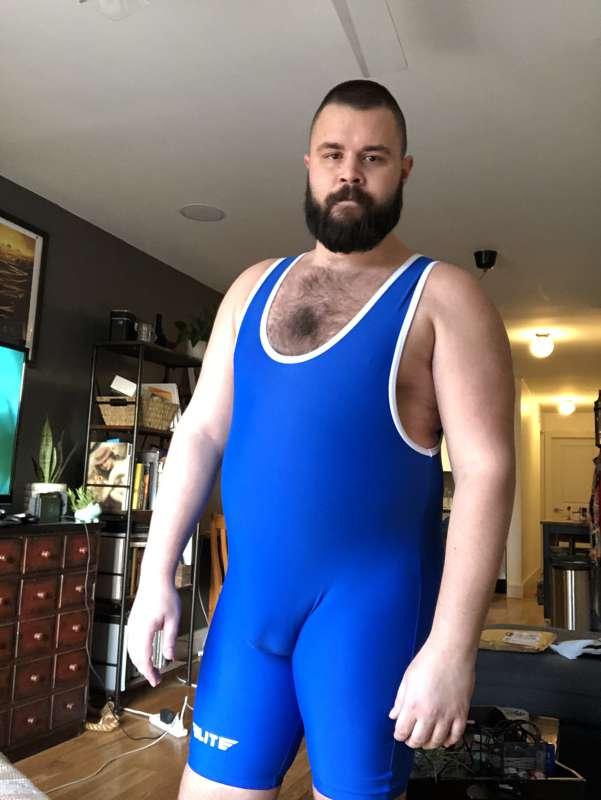 Does this singlet make me look fat?