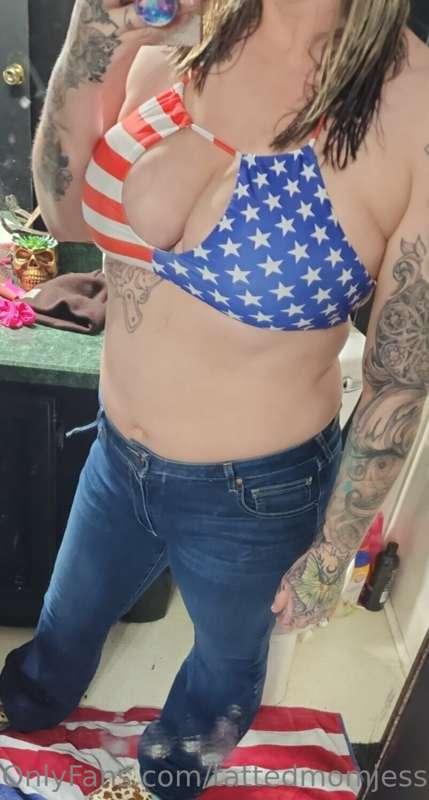 Which bikini top should I use for Hawaii in April?! Or shoul..