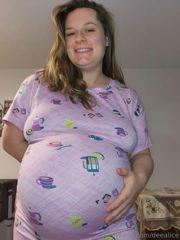 Pregnancy glow and feeling fine ✨️