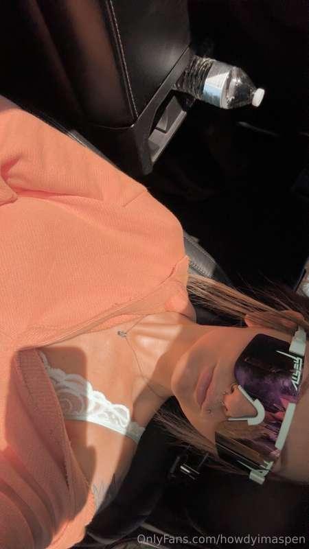 Sorry for being AWOL- life has gotten pretty chaotic and now..