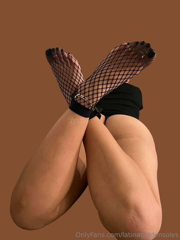 I hope this starts your Monday off on a good foot 😉💞