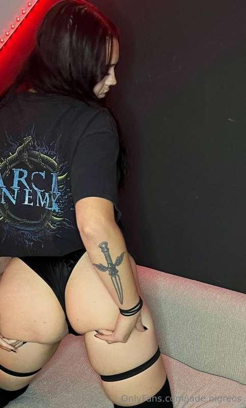 Habt einen entspannten Abend ❤️ 😈Bewertet das Bild von 1 bis..