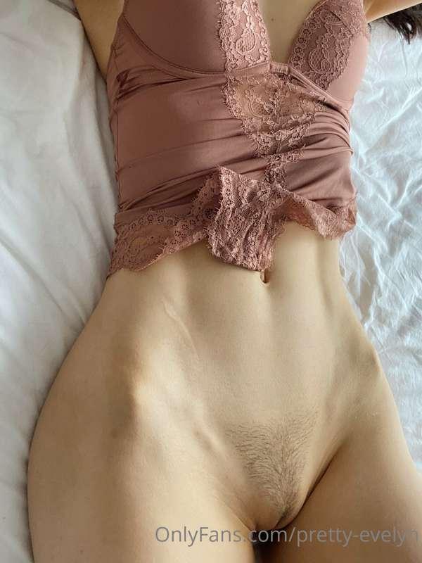 pretty-evelyn image #0