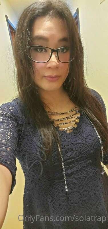 Come touch my butt and bulge 😏