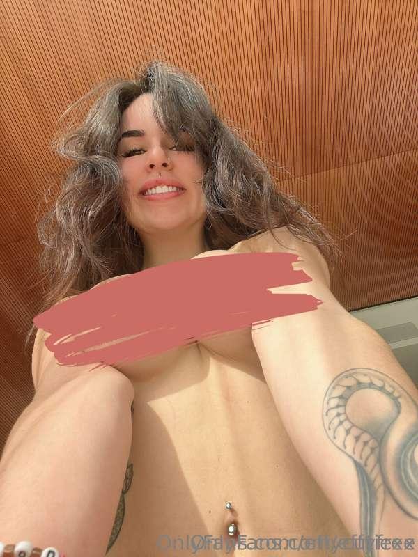 post orgasm glow i had my second squirt of my entire life ye..