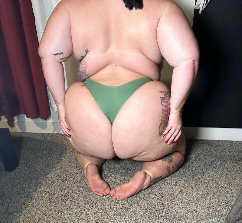 Spread my cheeks and pull my panties to the side