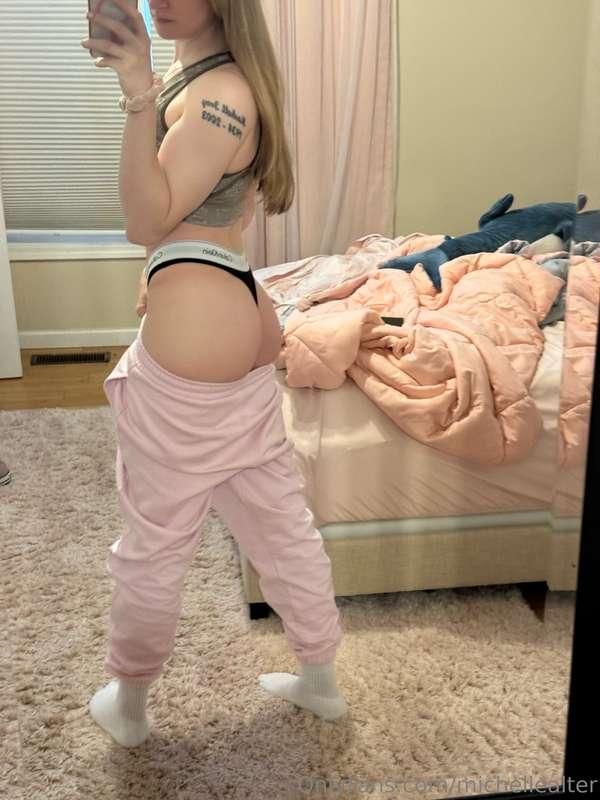Just more ass pics :)