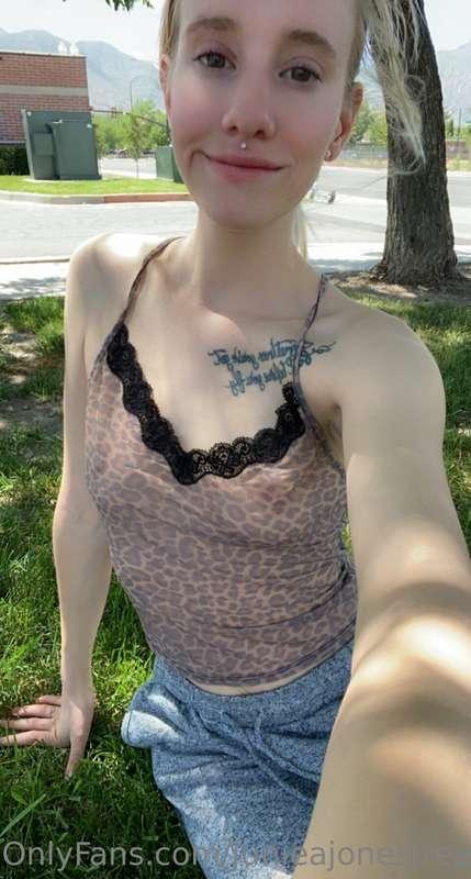 If I can make $50 on this post , I’ll post free titties for ..