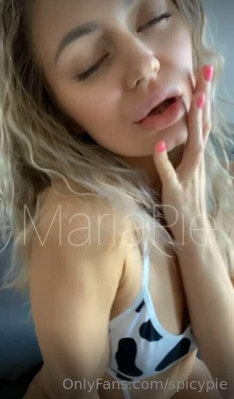 Kiss me on the lips 😘💋