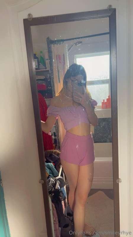 ✨Step Siblings✨
POV you’re my step brother who wants to fuck..