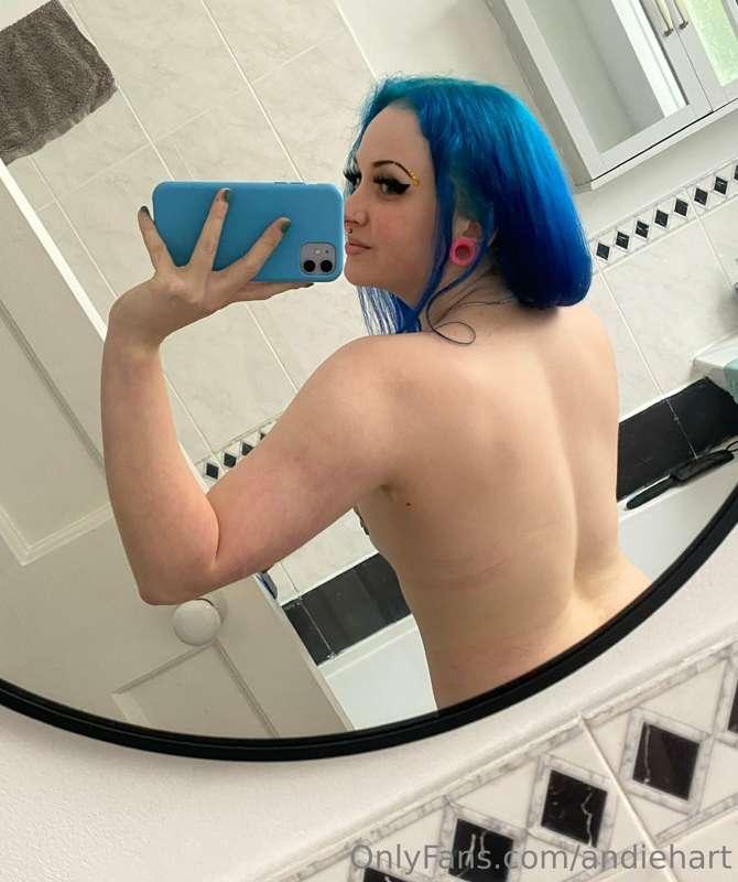 muscle m0mmy at your service 😇😉