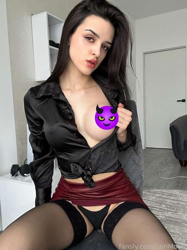 lorimoon image #0