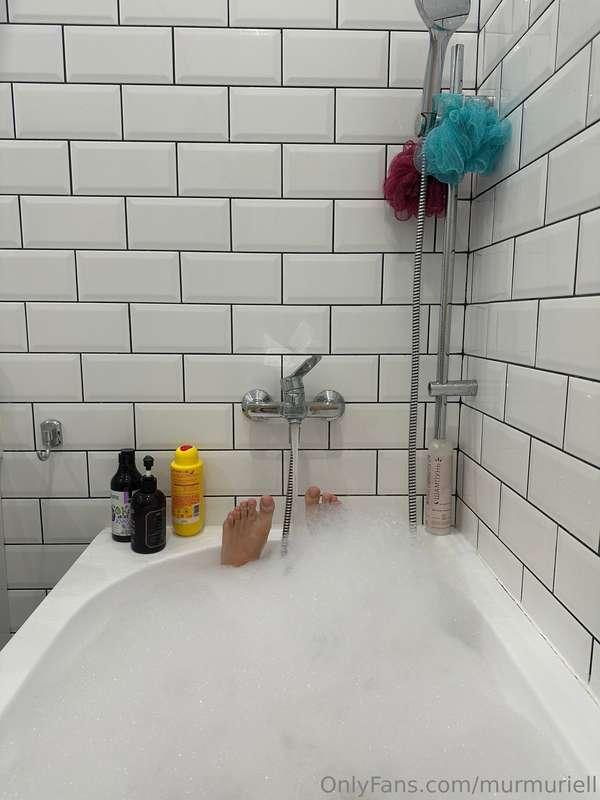 Would you like to take a bubble bath?🫧