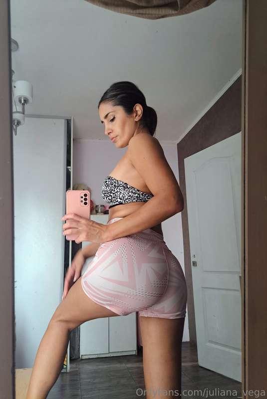 Would you look at my ass in the gym?