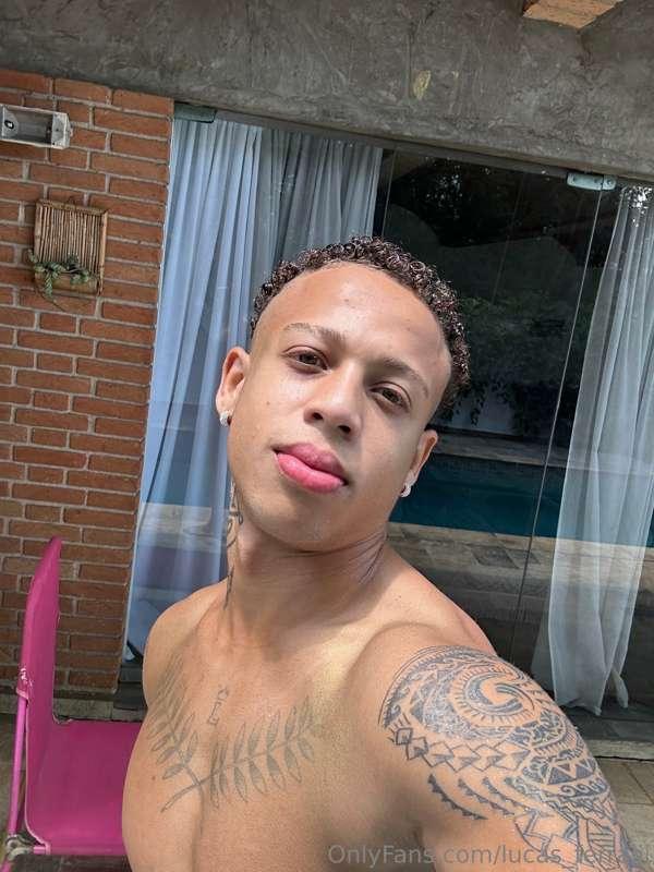 @lucas_ferraiii