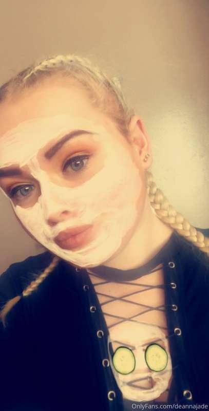 Even in between my tits get a face🤣