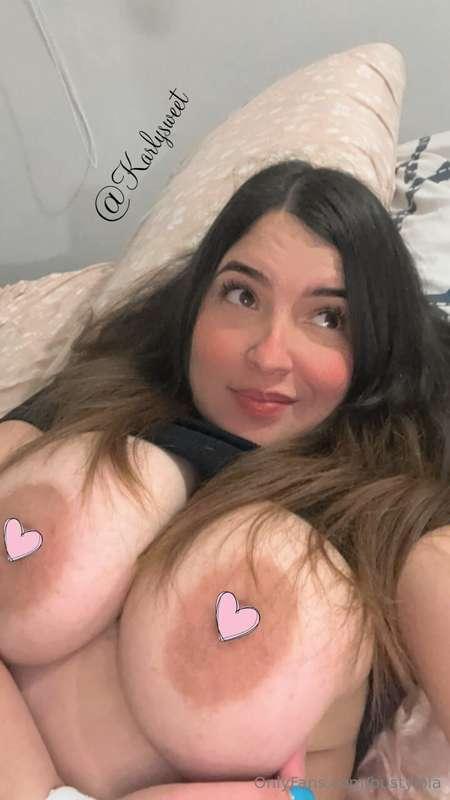 ## Hello, I'm 🍒 @karlysweet 🍒, I have soft and big addictive..