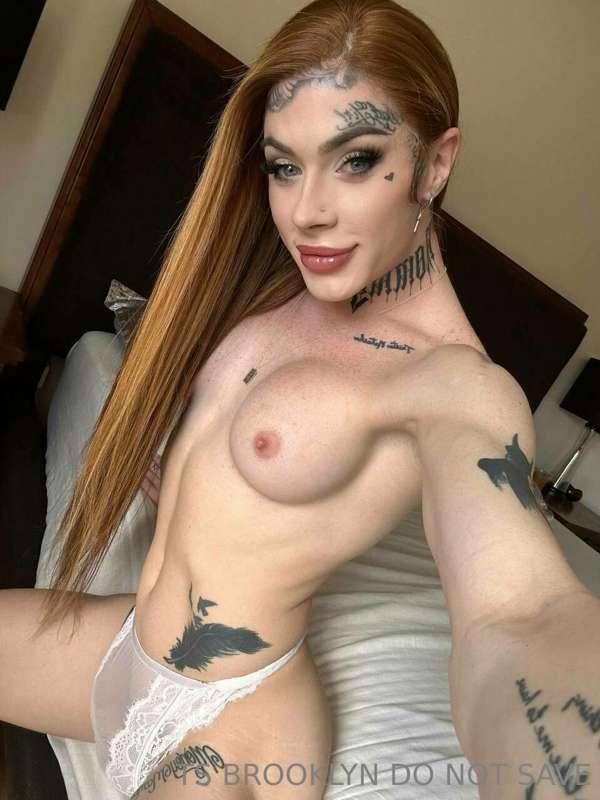 ## Trans nympho @xoaustinsummers wants u to cum hot loads on..