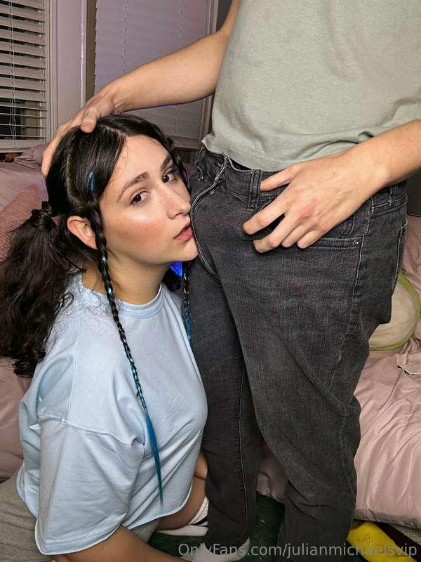 I love cock what can I say 🤷🏻‍♀️🤷🏻‍♀️🤷🏻‍♀️