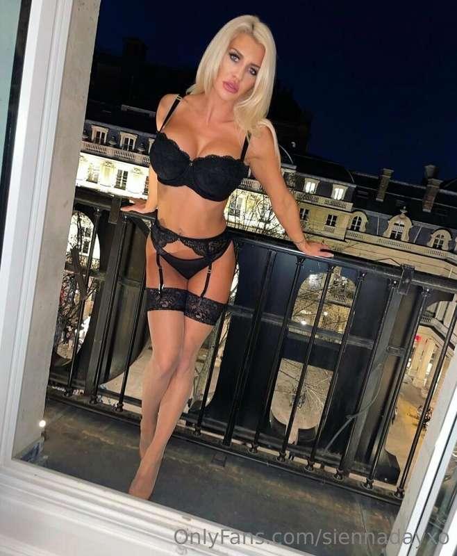 ever had sex on a balcony before?👀