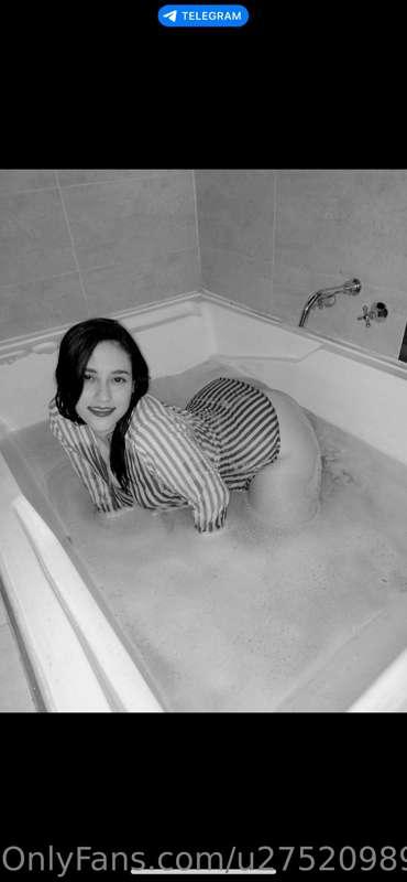 @Margi15
🔞
Free subscription 💸

🔥Fetishes
🔥Sexting
🔥Nud3s
🔥C..