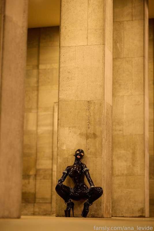 ana_levide image #109