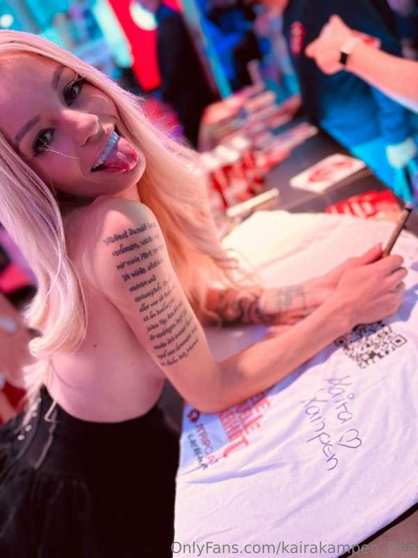 Hab dir ne Nachricht geschickt! 😋 Schon gesehen? 🎄❤️