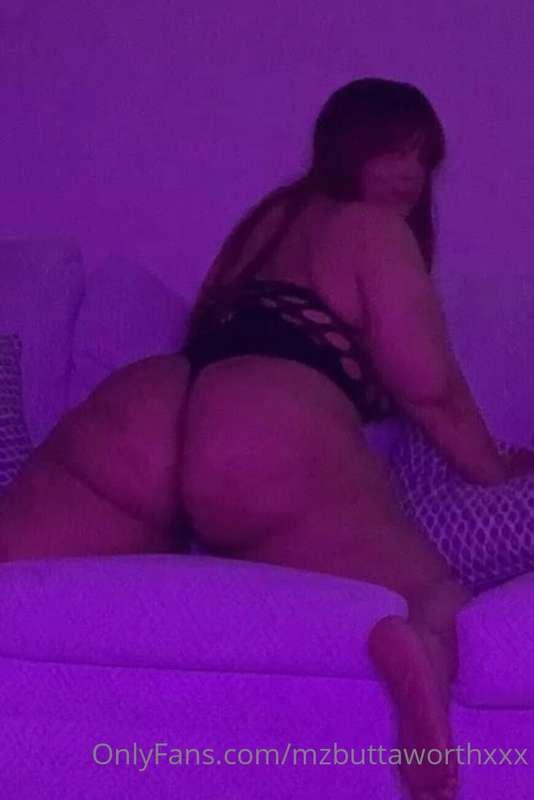 Backshots please!