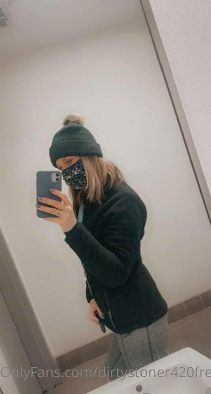 Do you like a woman with a full time job?? I work my ass off..