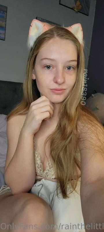 Cute selfie for my master 😘 I hope this makes you smile