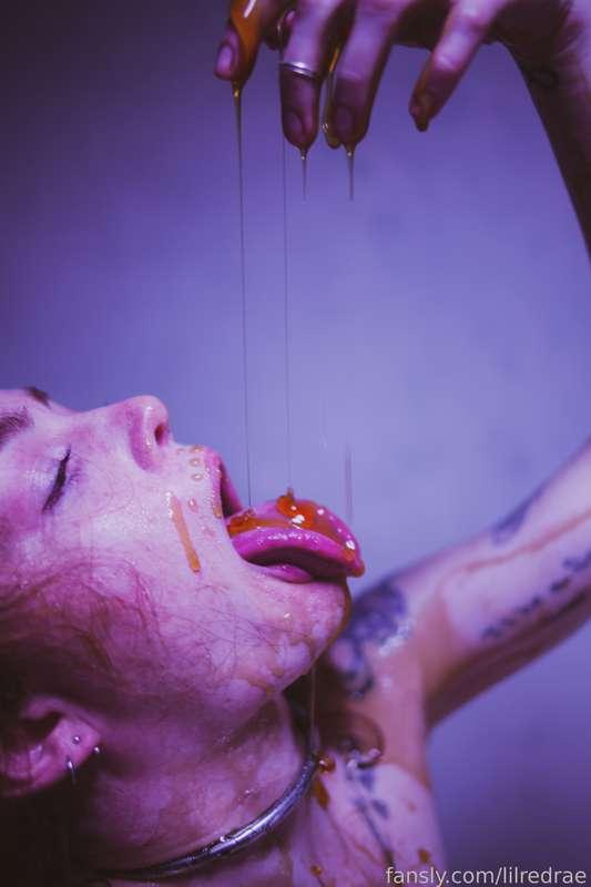 lilredrae image #1