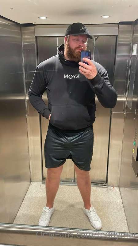 Pay no attention to the bulge. 🍆. Modern day viking out to g..