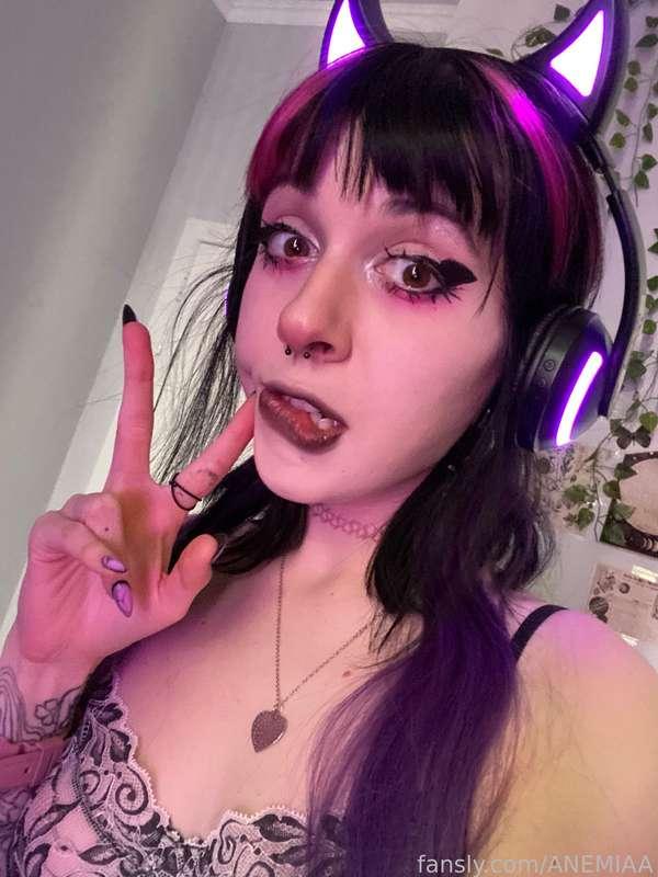 #smallboobs #smalltits #nipples #hentai #kawaii #gamergirl #naughty #egirl #streamer