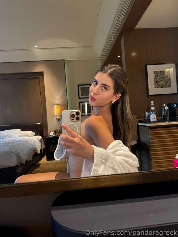 What would you do if you were here? Tell me on DM 🥵