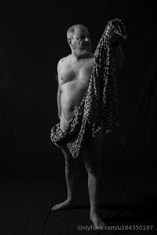 Nude with blanket 2023