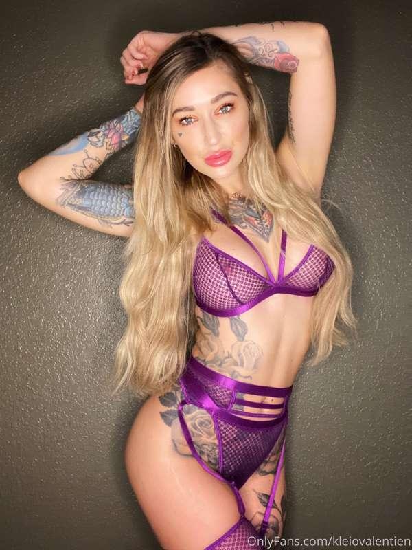 Hey y'all! How is everyone doing tonight!  😈

Do you like me..