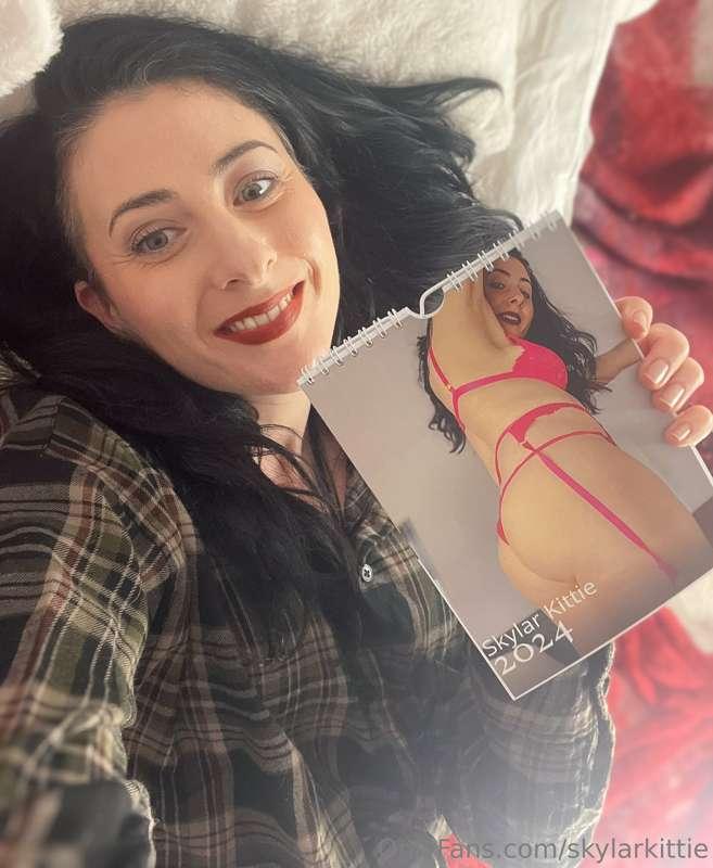 3 A5 EXCLUSIVE Calendars!!! 

DM me quick to get your hands ..