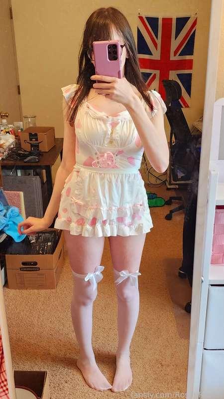 Would I make a cute cow girl? ☺️ I'd let you milk me~ 

#cow #cosplay #maid #egirl #pussy 