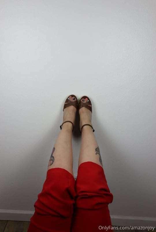 My feet miss warm bodies