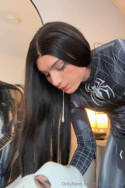 SPIDERMAN HALLOWWEN🕷🕷🕷🔥I left all my spider web inside his a..