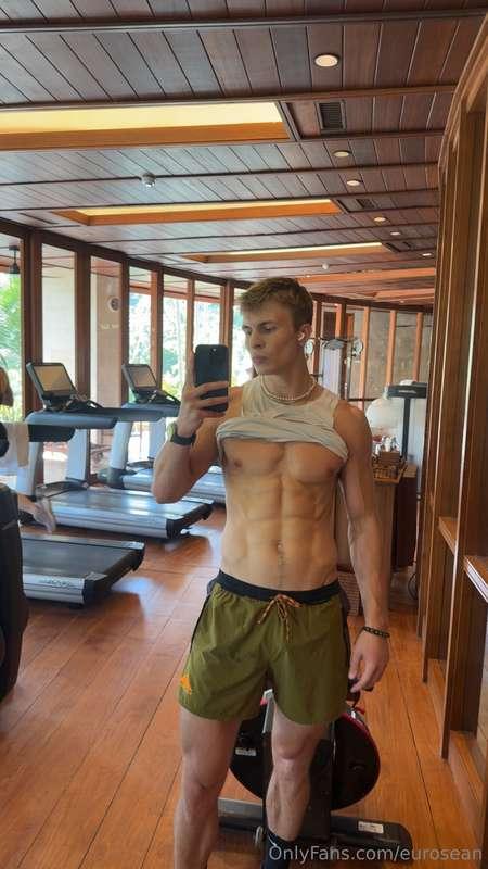 wanna sweat together