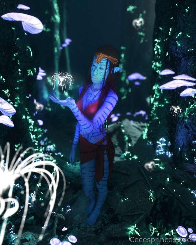 Pov: You find a girl from another planet and she has cute fe..